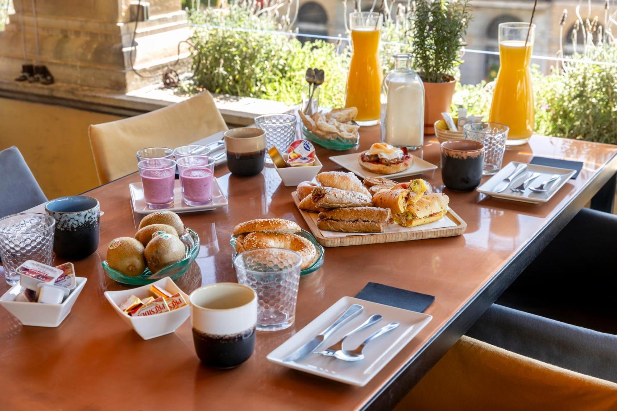 Cal Roure Boutique Hotel Igualada Exterior photo